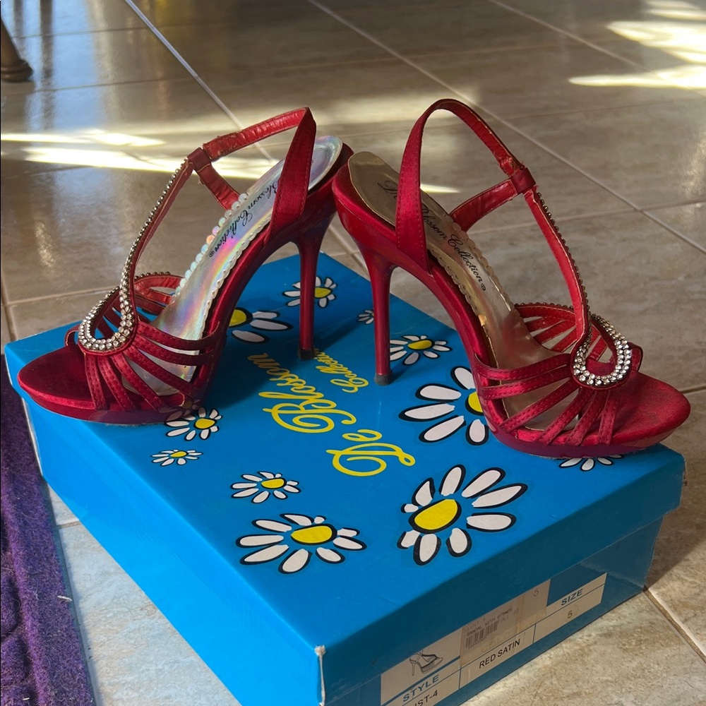 De Blossom Collection Red Rhinestone Heels - Picture 5 of 9
